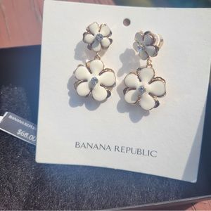 Chunky Banana Republic Flower Earrings